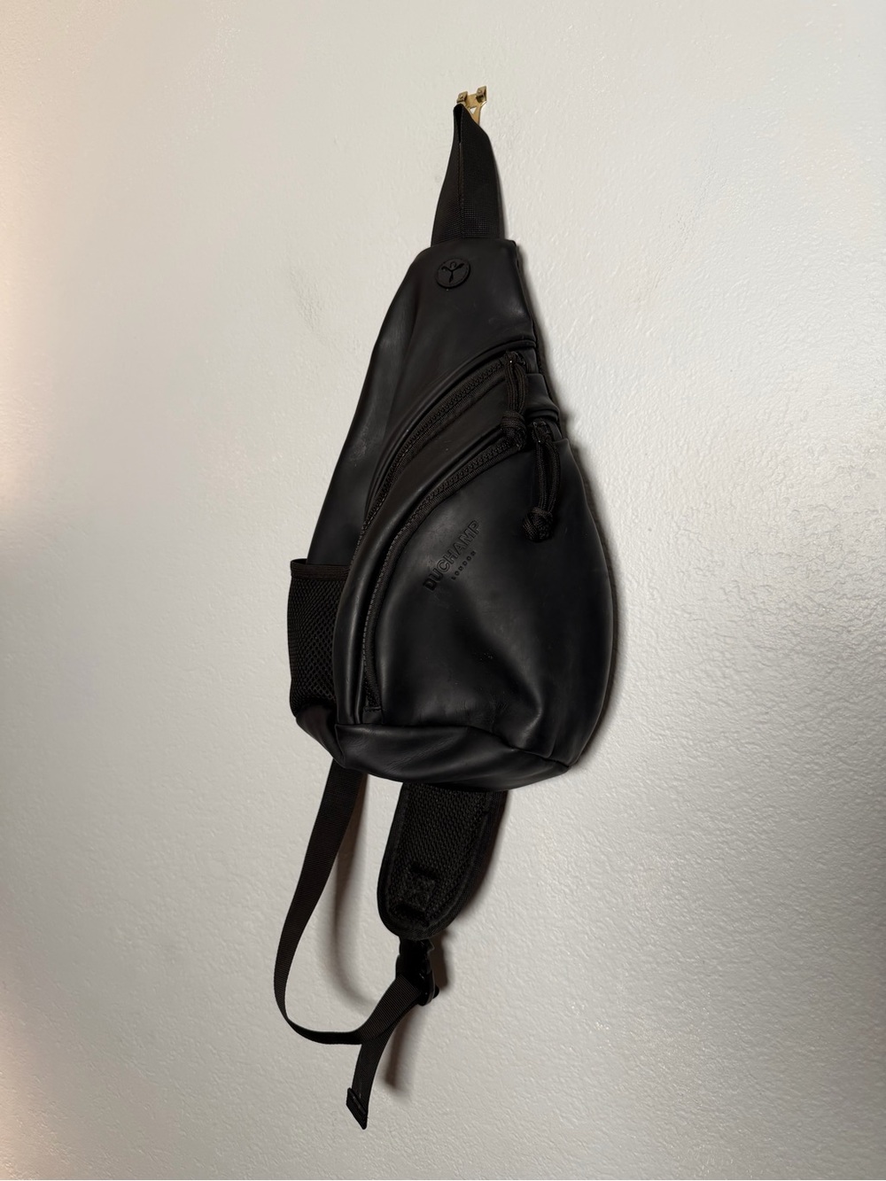 Duchamp Black Sling Bag Travel Secure Pockets Men’s crossbody zippers adjustable